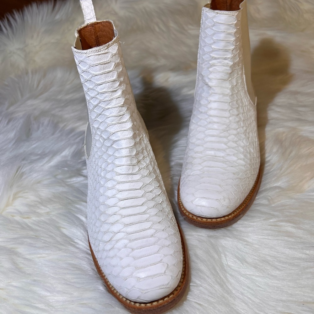 Penelope Chilvers White Python Textured Ankle Boo… - image 2